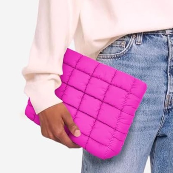NEW Quilted Padded Puffy Clutch Pouch Cosmetic Bag Hot Pink Puff Puffer - Picture 1 of 4
